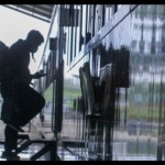 Penumpang naik ke kereta api di Stasiun Ketapang, Banyuwangi, Jatim. ANTARA/Novi Husdinariyanto-1681880564