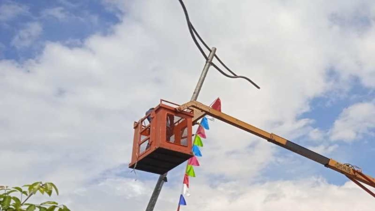 Dinas Perhubungan Kabupaten Temanggung menambah lampu penerangan jalan umum mejelang Lebaran 2023. ANTARA/HO -Dishub Temanggung