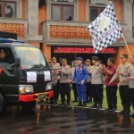 Polda Bali bagikan 2.270 sembako selama Ramadhan kepada masyarakat-1681278866