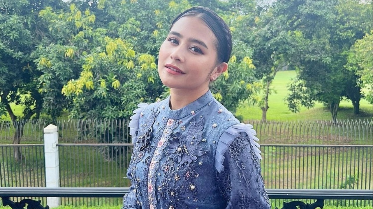 Prilly Latuconsina/Instagram