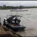 Puluhan rumah warga di Kota Kupang terendam banjir rob-1681122008