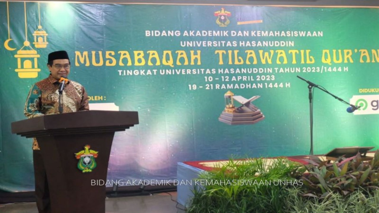 Rektor Unhas Prof Jamaluddin Jompa membuka MTQM di Makassar, Senin,(10/4/2023).ANTARA/HO-Unhas