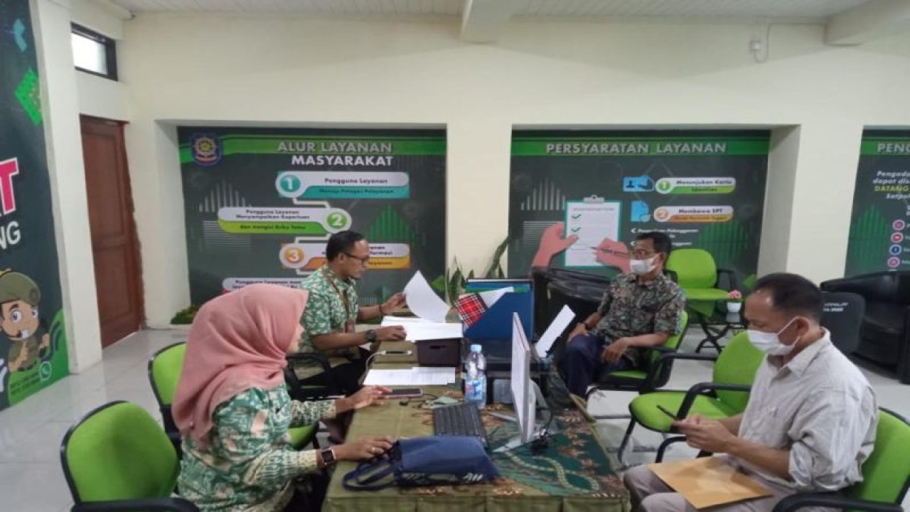 Ruang Unit Layanan Masyarakat di Kantor Satpol PP Kota Tangerang di Jalan Raya Daan Mogot, nomor 04, RT 003, RW 003, Kelurahan Sukarasa, Kecamatan Tangerang.(ANTARA)