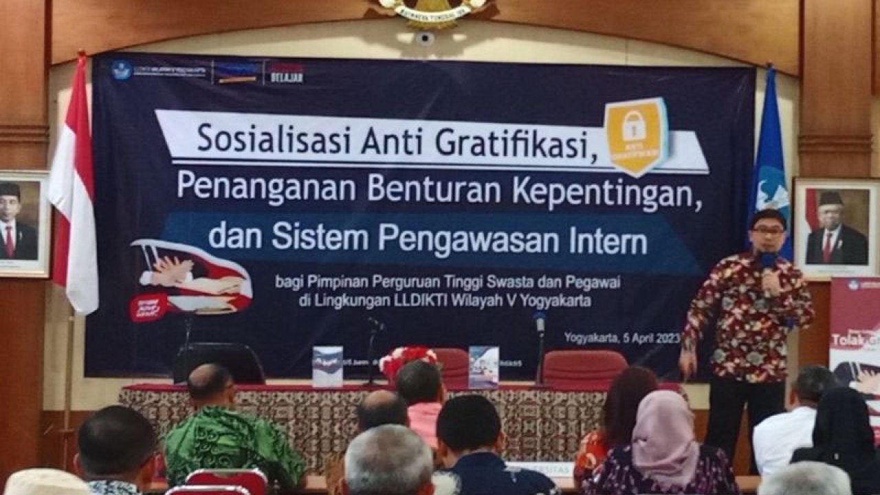 Sosialisasi Anti Gratifikasi dan Benturan Kepentingan di Lembaga Layanan Pendidikan Tinggi (LLDIKTI) Wilayah V Yogyakarta, Rabu (5/4/2023). ANTARA/Luqman Hakim