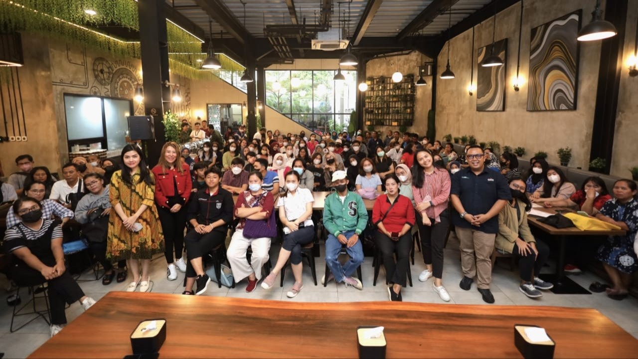 Sosialisasi Waskita Karya dan Semen Indonesia bersama anggota DPR RI dari Fraksi PDI Perjuangan, Sondang Tampubolon.