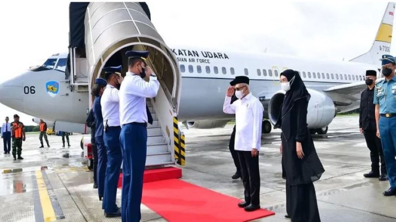 Wakil Presiden (Wapres) KH Ma'ruf Amin pada Senin (10/4/2023), bertolak ke Banjarmasin, Provinsi Kalimantan Selatan (Kalsel). (NN/AS, BPMI – Setwapres)