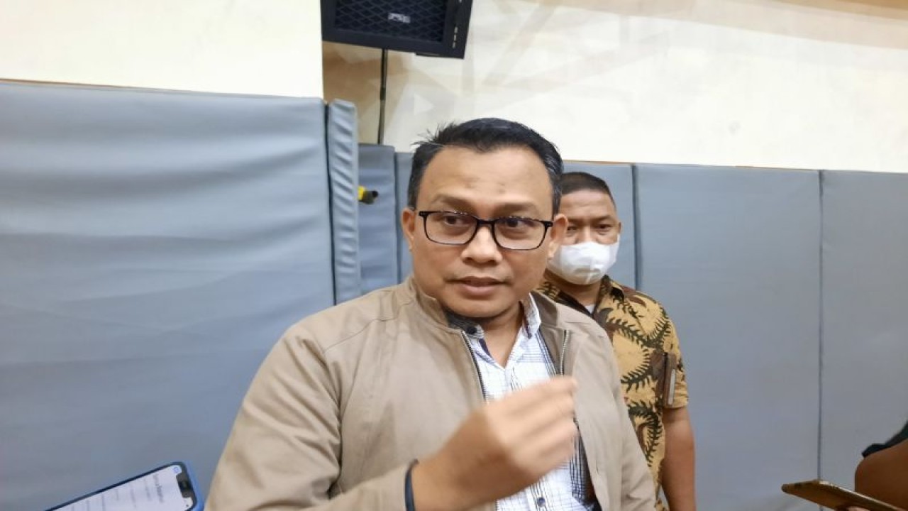 Kepala Bagian Pemberitaan Komisi Pemberantasan Korupsi (KPK) Ali Fikri di Gedung Merah Putih KPK, Jakarta, Selasa (16/5/2023). (ANTARA/Fath Putra Mulya)