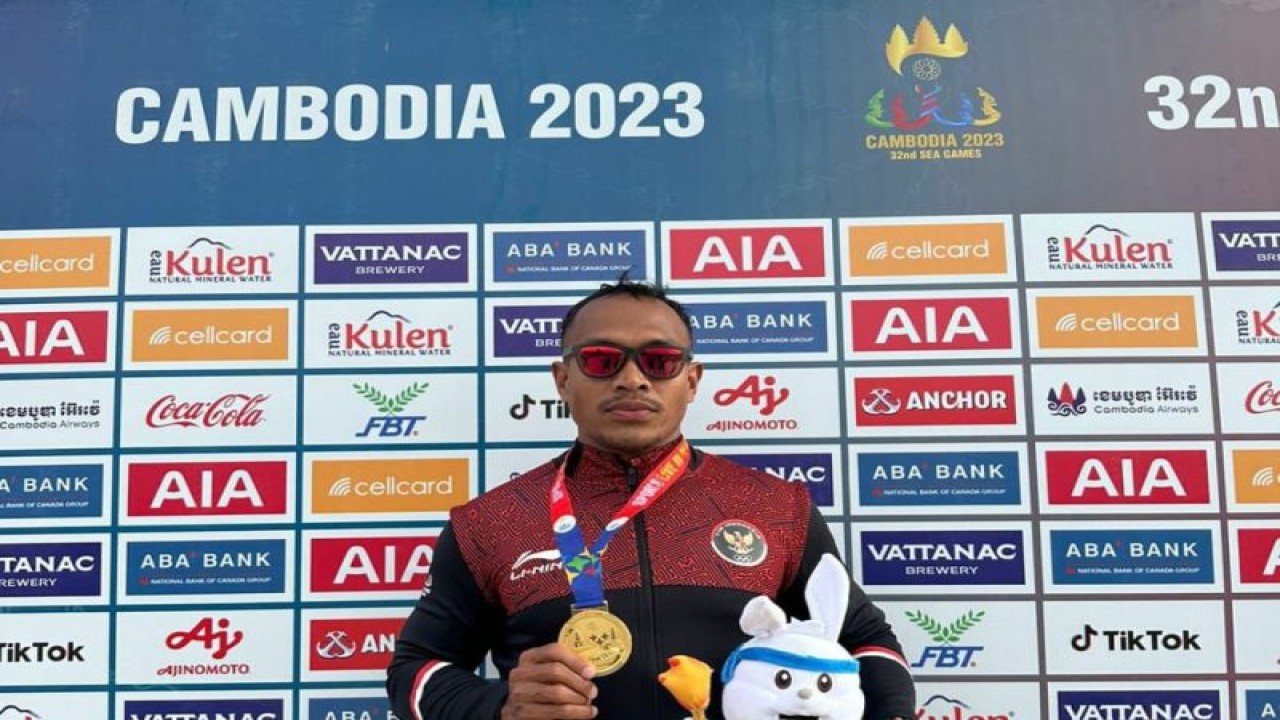 Anwar Tarra usai pengalungan medali SEA Gemas 2023 Kamboja.ANTARA/HO-