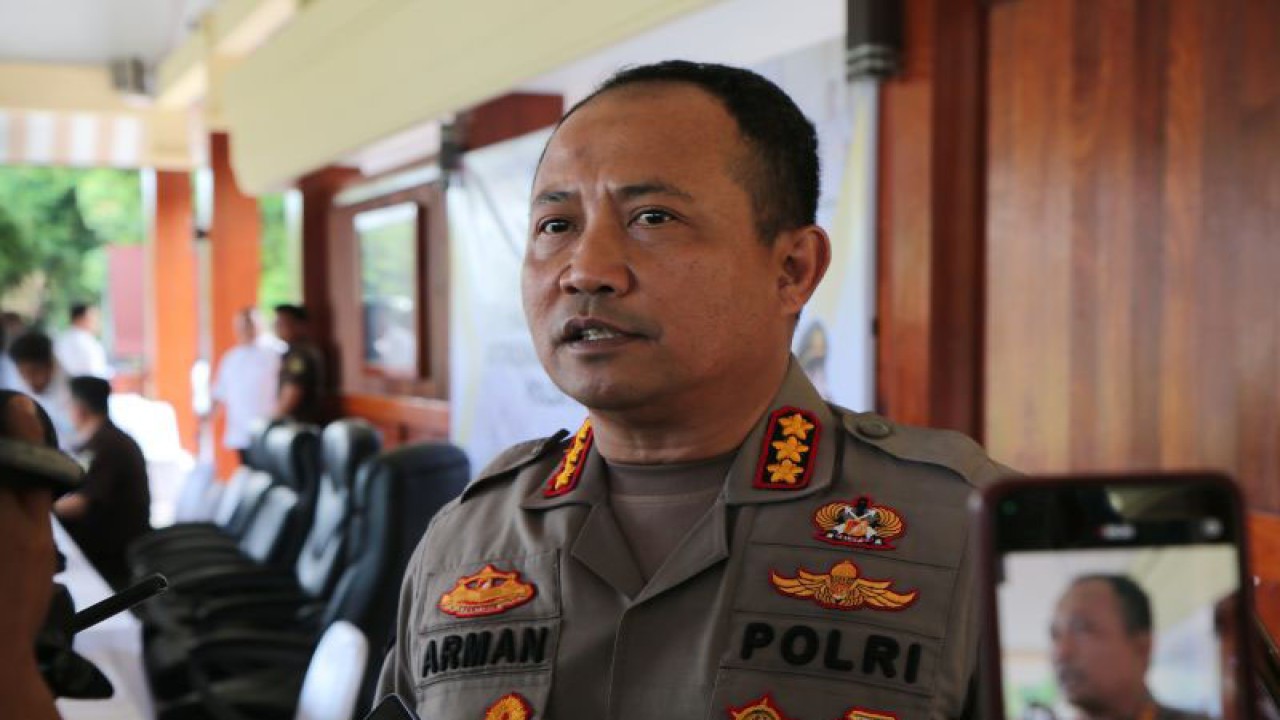 Kepala Bidhumas Polda NTB Kombes Pol. Arman Asmara Syarifuddin. ANTARA/Dhimas B.P.
