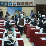 Arsip - Gubernur Jatim Khofifah Indar Parawansa meninjau pelaksanaan seleksi PPPK tahun 2021 di Surabaya. (ANTARA/HO-Biro Adpim Jatim)-1683703042