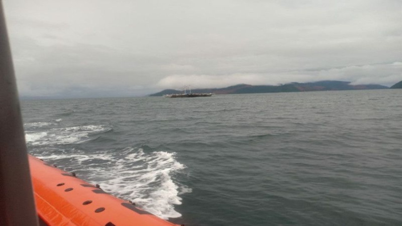 Basarnas cari kapal hilang saat mengantar wisatawan ke Pulau Labengki, Kamis (4/5/2023) (ANTARA/HO-Humas Basarnas Kendari)