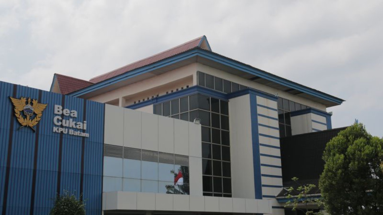 Kantor Bea Cukai Batam (ANTARA/Yude)