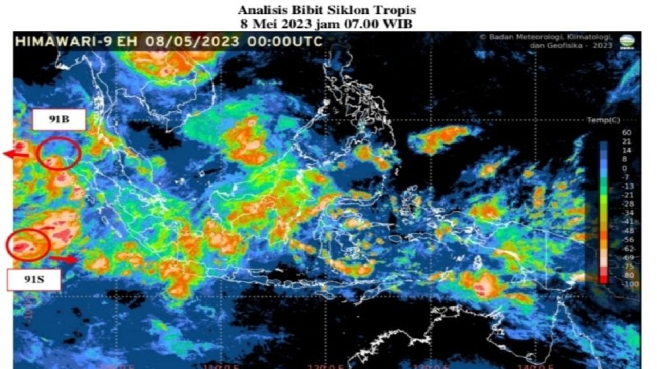 Tangkapan layar citra satelit yang dipublikasikan BMKG menunjukkan bibit siklon tropis 91S dan 91B terpantau di sekitar wilayah Indonesia, Senin (8/5/2023). (ANTARA/HO-BMKG)