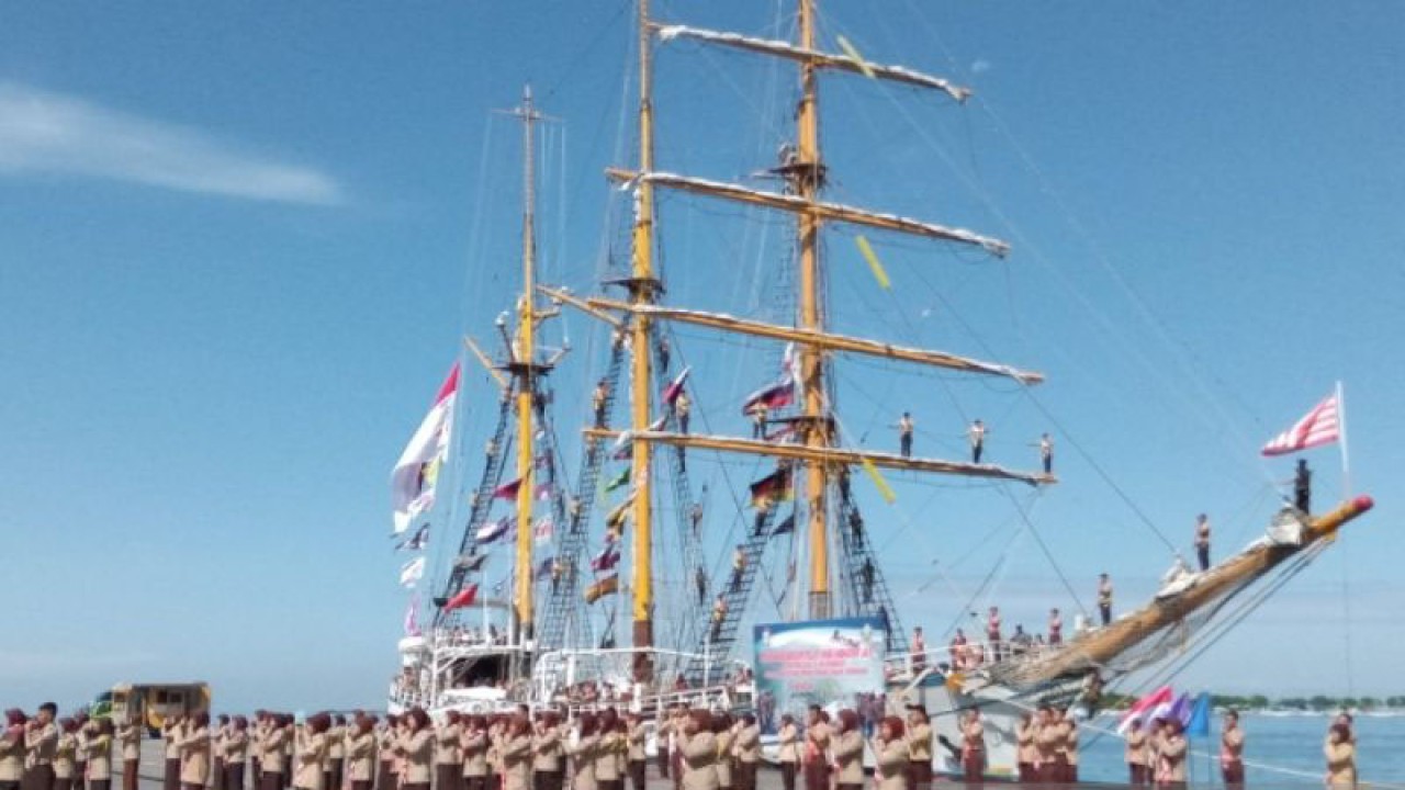 Ilustrasi KRI Bima Suci saat sandar di Dermaga Hatta Makassar. ANTARA/Muh Hasanuddin