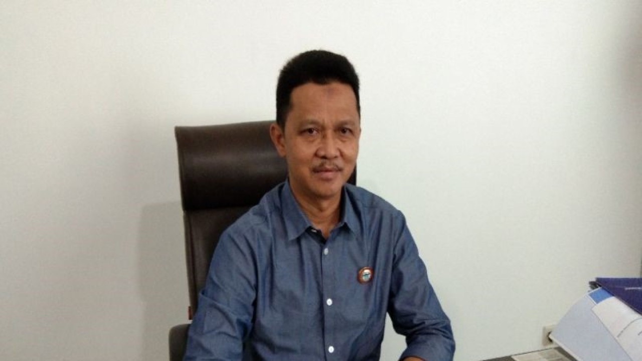 Direktur Utama Perusahaan Daerah Air MInum Sendang Kamulyan Kabupaten Batang Yulianto. ANTARA/Kutnadi