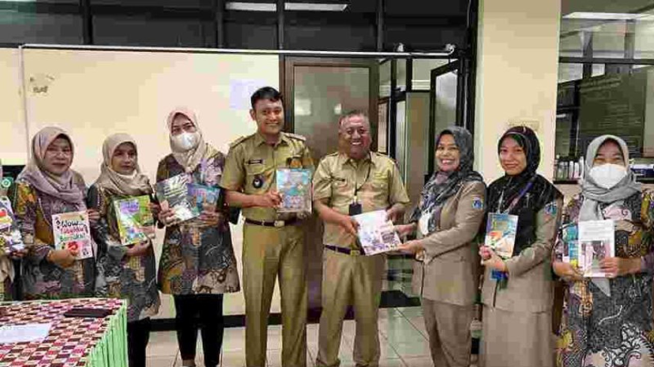 Pemprov DKI Jakarta melalui Dinas Perpustakaan dan Kearsipan (Dispusip) DKI Jakarta kembali menyelenggarakan kegiatan literasi Inisiatif Keluarga Ringkas Aksara (IKRA) pada triwulan II periode Mei hingga Juni 2023. ANTARA/Ho/PPID DKI Jakarta
