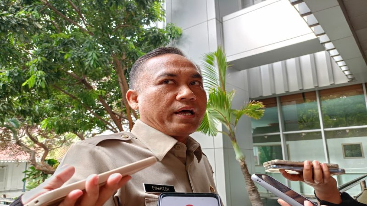Pelaksana Tugas (Plt) Kepala Dinas Pendidikan DKI Jakarta Syaefuloh Hidayat di Balai Kota DKI, Jakarta Pusat, Selasa (30/5/2023). ANTARA/Siti Nurhaliza