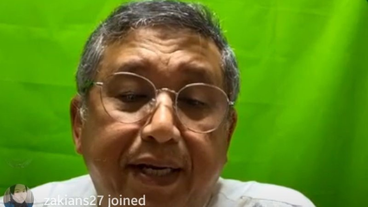 Praktisi kesehatan Dokter Spesialis Bedah Plastik Rekonstruksi dan Estetik dr Hardi Soedjana dalam acara diskusi mengenai risiko dan keamanan dalam bedah plastik estetik yang diikuti secara daring di Jakarta, Jumat (26/5/2023). (ANTARA/Sean Filo Muhamad)