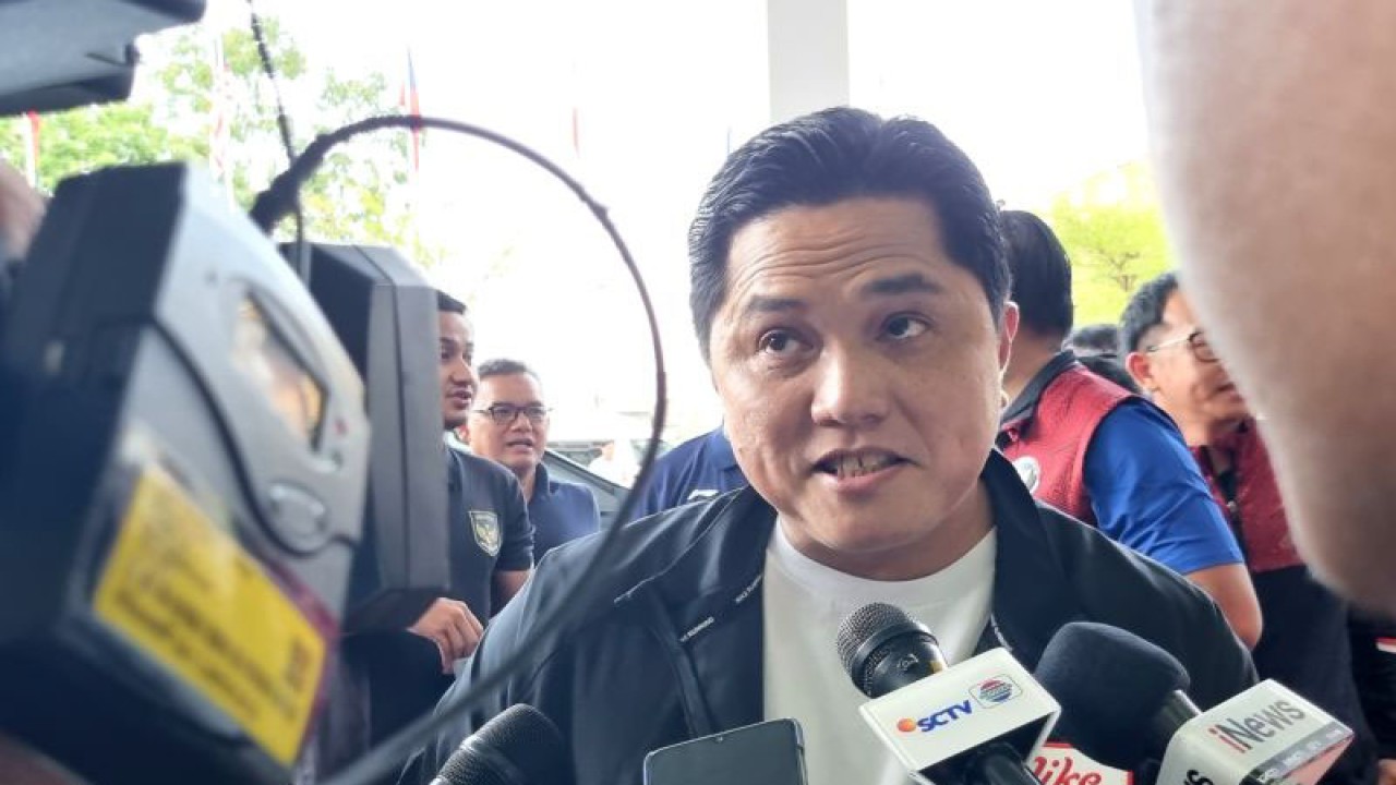 Ketua Umum PSSI Erick Thohir di Morodok Techo International Stadium, Phnom Penh, Senin (15/5/2023). ANTARA/Bayu Kuncahyo