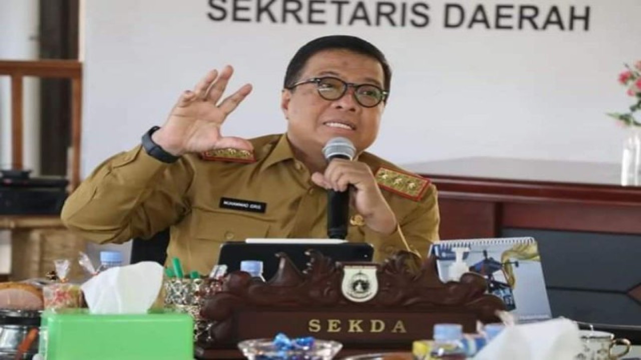 Sekretaris Daerah Provinsi Sulbar Muhammad Idris mengatakan, pemerintah Sulbar melalui Dinas Pariwisata Sulbar akan melaksanakan kegiatan festival gema Sulbar untuk membangkitkan sektor wisata Sulbar di Mamuju, Selasa (16/5/2023). ANTARA/M Faisal Hanapi