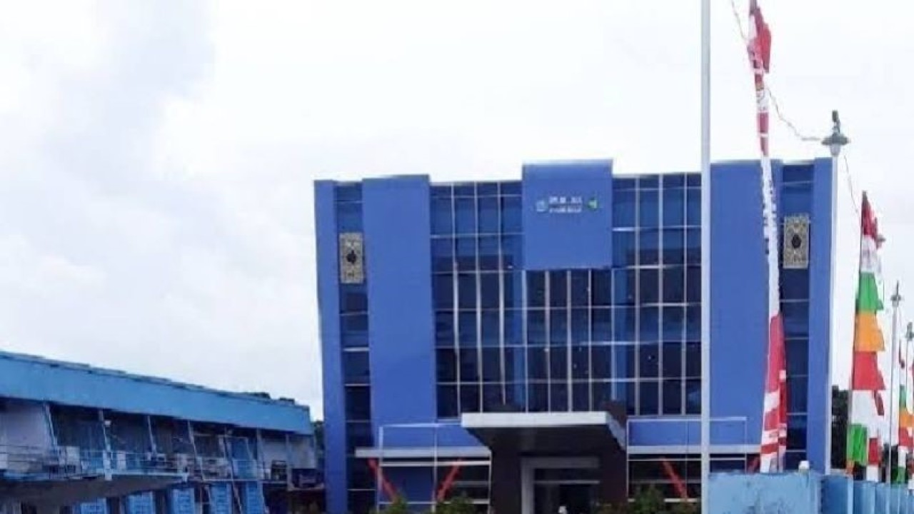 Gedung baru RSUD Biak Numfor, Papua di Jalan Sriwijaya Ridge Distrik Samofa.ANTARA/Muhsidin
