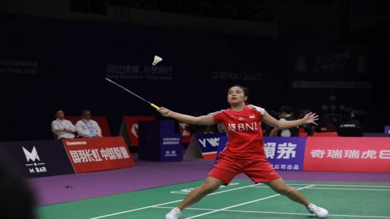 Gregoria Mariska Tunjung yang turun pada partai ketiga penyisihan Grup B Piala Sudirman 2023, suskes mengalahkan wakil Kanada Talia Ng dengan dua gim langsung 21-14, 21-13 di Suzhou, China, Senin. (ANTARA/HO-PP PBSI)