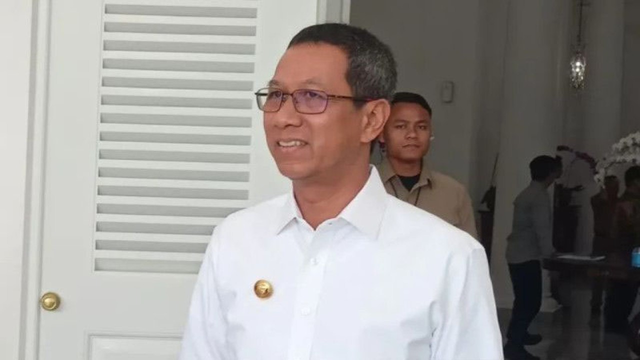 PJ Gubernur DKI Jakarta, Heru Budi Hartono, di Balai Kota DKI Jakarta, Jakarta Pusat, Selasa (9/5/2023). ANTARA/Siti Nurhaliza