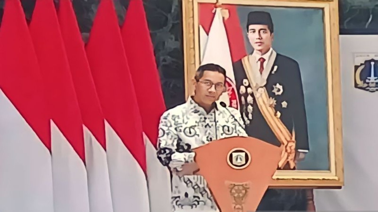 Penjabat (Pj) Gubernur DKI Jakarta Heru Budi Hartono di Balai Kota DKI, Jakarta Pusat, Rabu (24/5/2023). ANTARA/Siti Nurhaliza