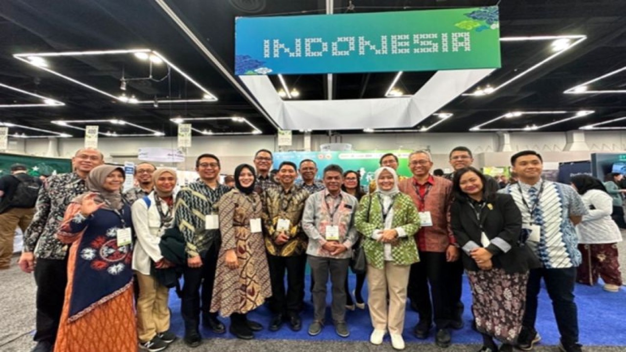 Pengusaha kopi khas Indonesia saat mengikuti pameran Specialty Coffee Expo (SCE) 2023 pada 21-23 April 2023 di Portland, Oregon, Amerika Serikat (AS). (ANTARA/Ho/Kementerian Perdagangan/dok.Pri)
