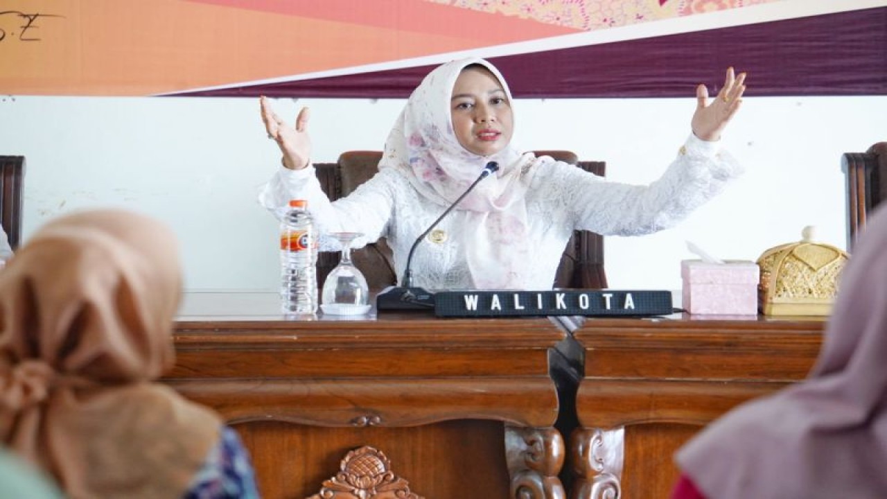Wali Kota Mojokerto, Jatim Ika Puspitasari (FOTO ANTARA/HO Pemkot Mojokerto)