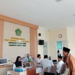 JCH saat melakukan pelunasan Bipih di kantor Kementerian Agama Kabupaten Lombok Tengah Nusa Tenggara Barat (ANTARA/Akhyar)-1684310250