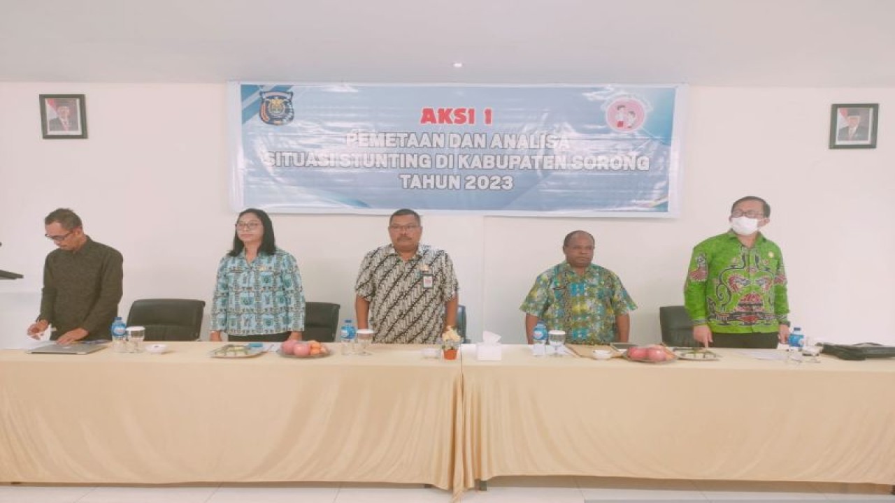 Dinas Pengendalian Penduduk, Keluarga Berencana, Pemberdayaan Perempuan, dan Perlindungan Anak melakukan pemetaan dan analisis situasi stunting di Kabupaten Sorong, Provinsi Papua Barat Daya. (ANTARA/Yuvensius Lasa Banafanu)