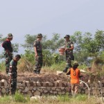 Karya Bakti TNI diharap perbaiki infrastruktur desa kabupaten Cirebon-1684999991