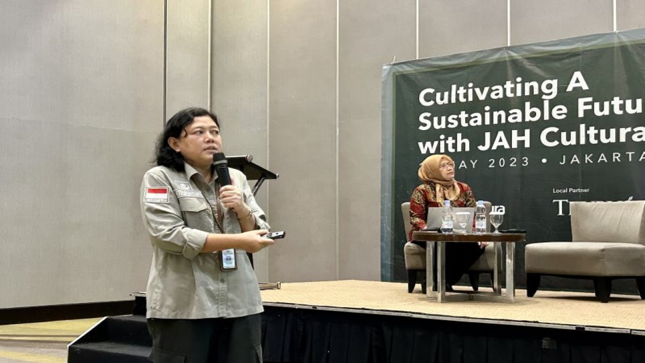 Direktur Perbenihan Kementerian Pertanian Inti Pertiwi Nashwari saat acara "Cultivating A Sustainable Future with JAH Cultura" di Jakarta, Senin (15/5/2023). ANTARA/Kuntum Riswan.