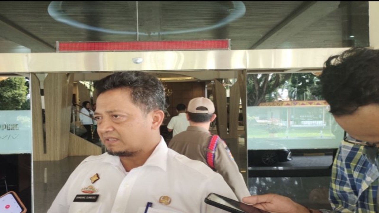Kepala Dinas Perhubungan Provinsi Lampung Bambang Sumbogo. ANTARA/Ruth Intan Sozometa Kanafi
