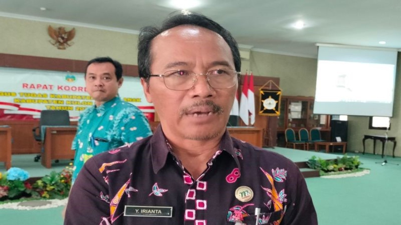 Kepala Dinas Sosial Kulon Progo Irianta. (ANTARA/Sutarmi)