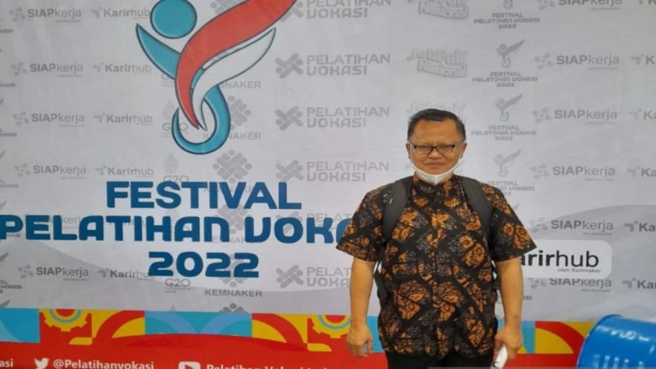 Kepala Dinas Tenaga Kerja dan Transmigrasi Sumbar, Nizam Ulmuluk. (ANTARA/Dok Pribadi)