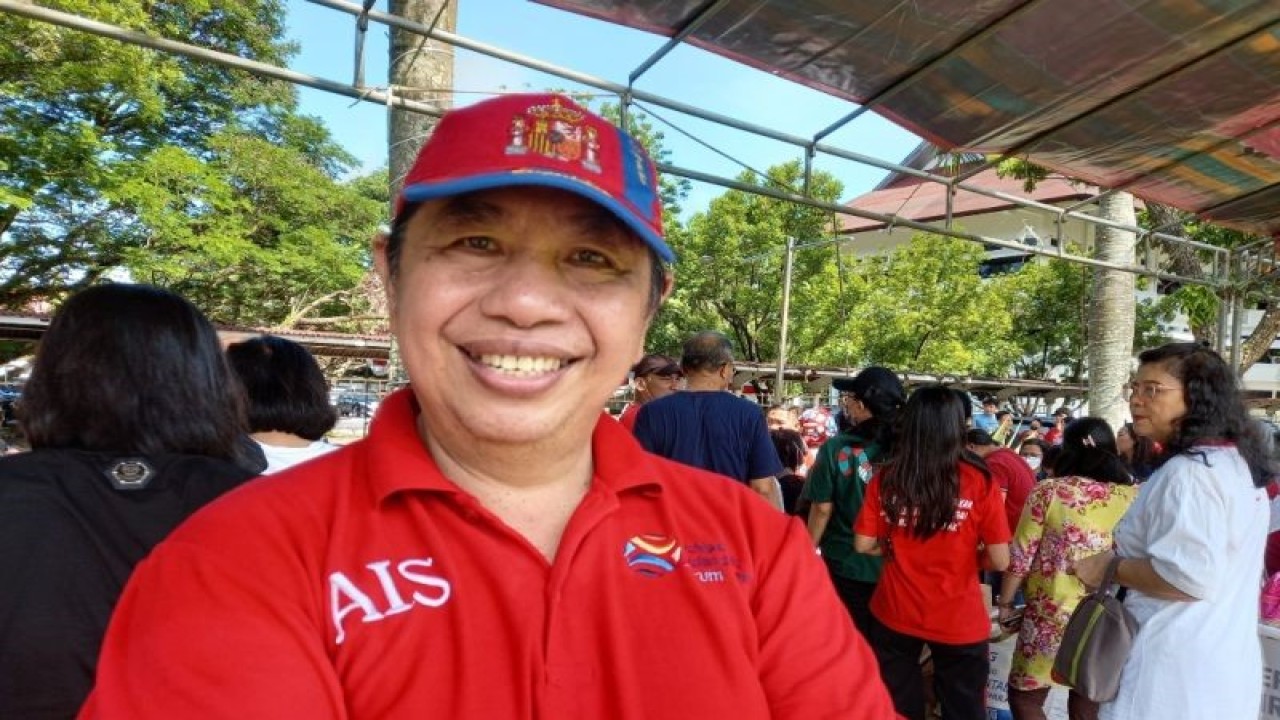 Kepala Disperindag Sulut Daniel Mewengkang di Manado, Minggu (28/5/2023). ANTARA/Nancy L. Tigauw