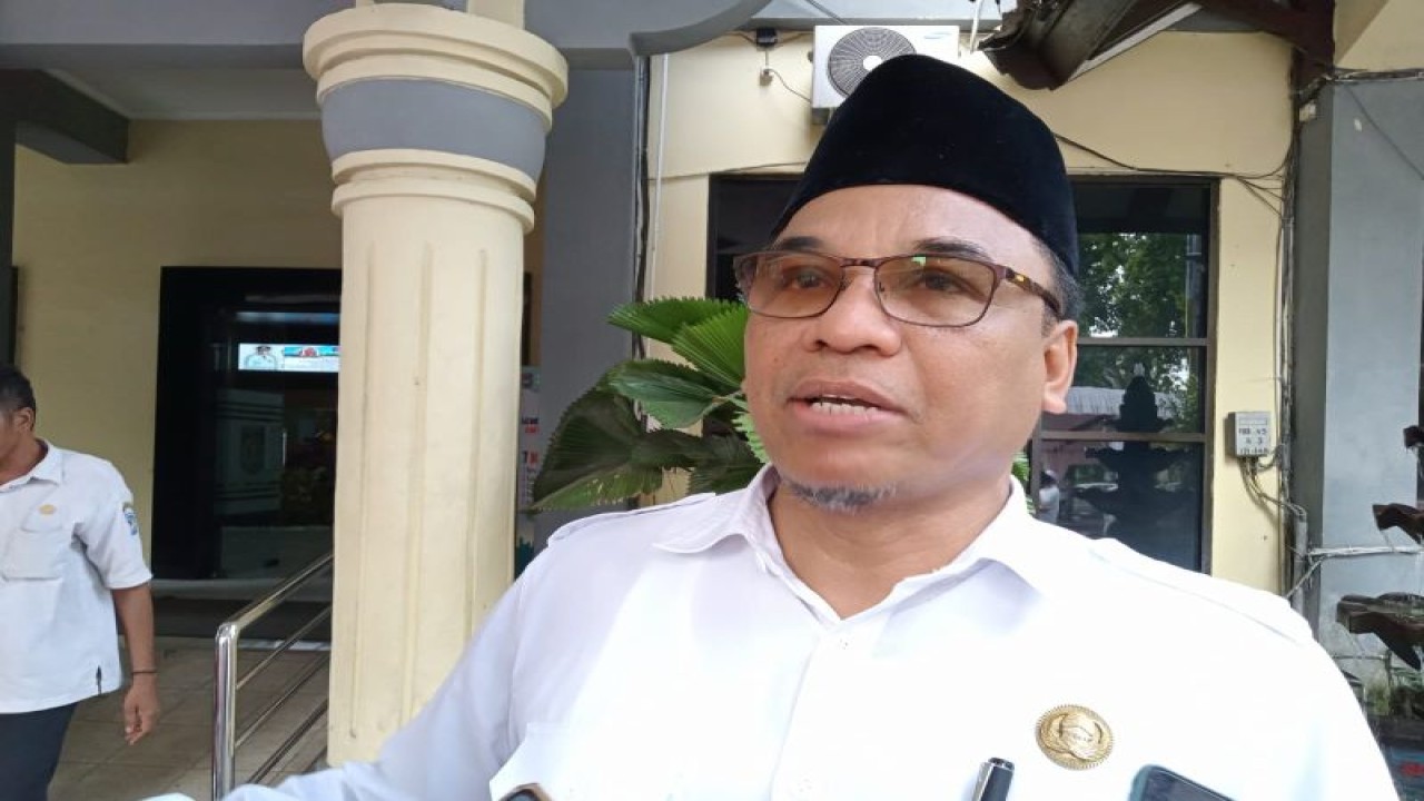 Kepala Kantor Kemenag Kota Mataram Jaelani Ibrahim. (ANTARA/Nirkomala)