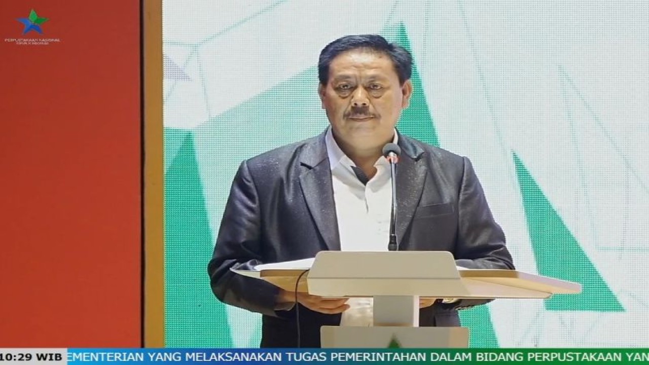 Tangkapan Layar - Kepala Perpustakaan Nasional RI Muhammad Syarif Bando saat meluncurkan buku yang ditulisnya dengan judul “Literasi Kunci Negara Produsen”, diikuti secara daring di Jakarta pada Rabu (17/5/2023) pada momen Hari Buku Nasional. (ANTARA/Lintang Budiyanti Prameswari)