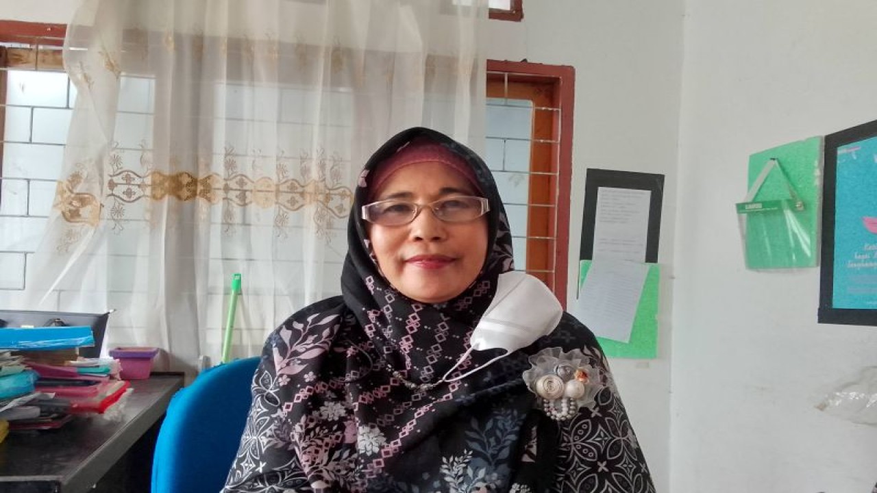 Kepala Seksi Perlindungan Anak DP3A Sulteng, Nur Yaman. (ANTARA/Nur Amalia Amir)