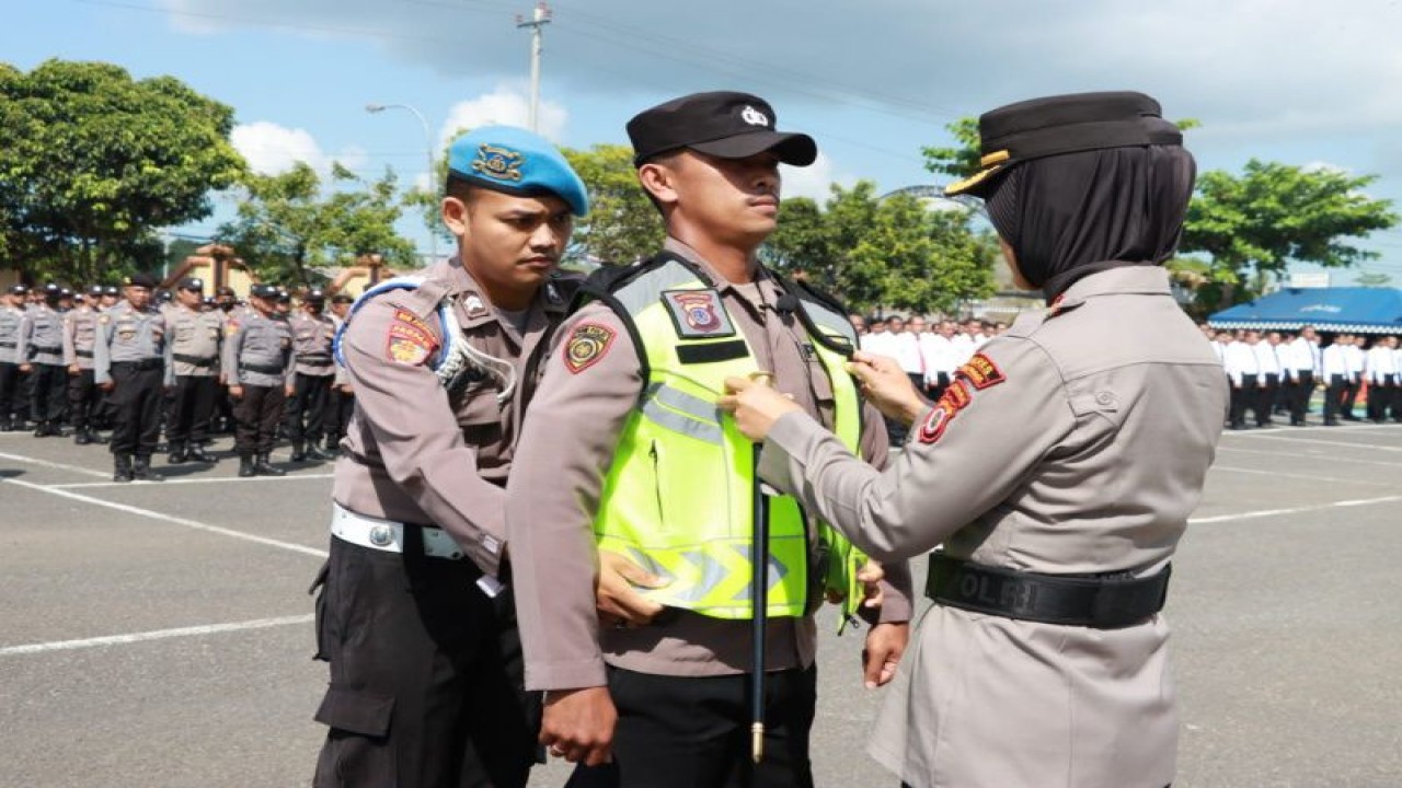 Pembentukan jaga warga di Kabupaten Kulon Progo. (ANTARA/HO-Dokumen Humas Polres Kulon Progo)