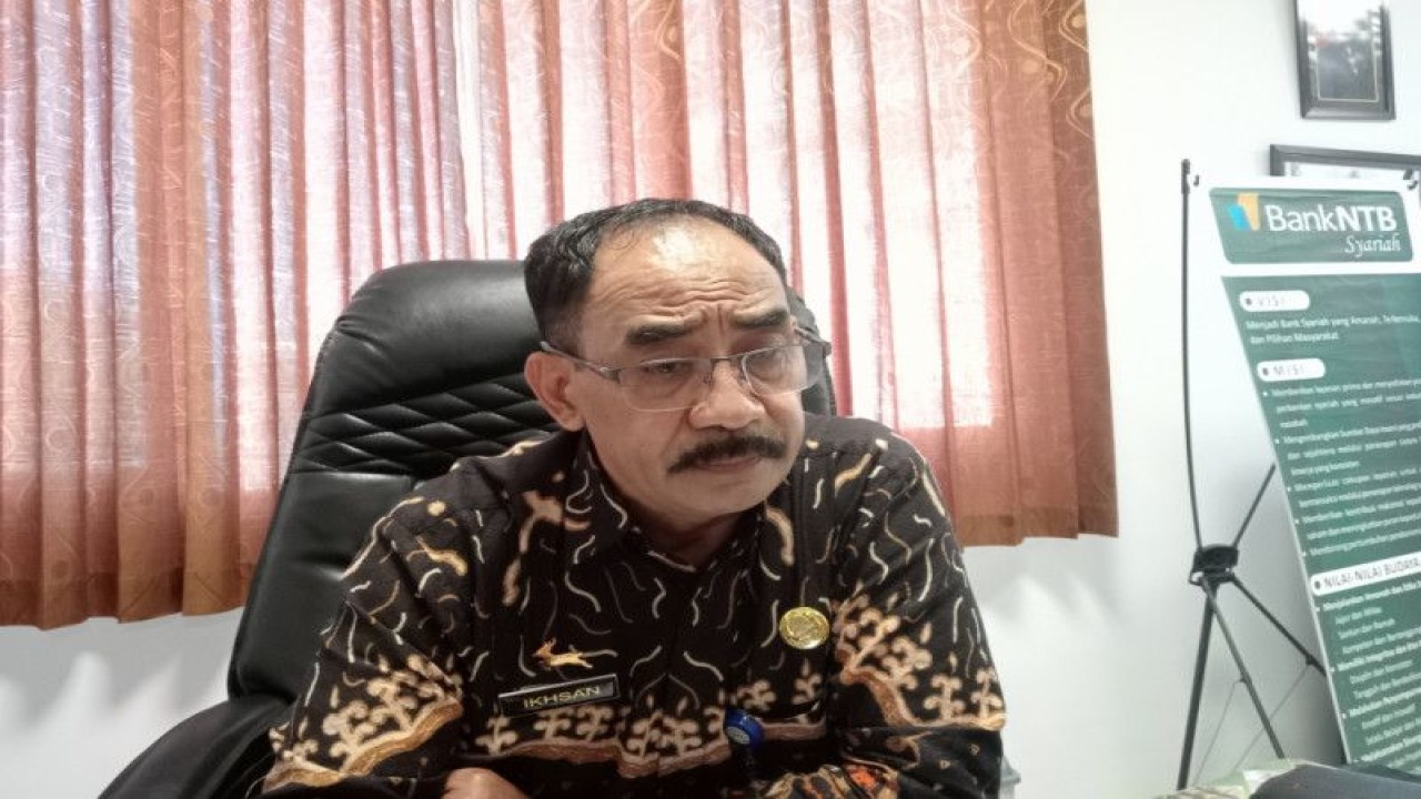 Kepala Dinas Koperasi dan Usaha Mikro Kabupaten Lombok Tengah, Nusa Tenggara Barat, Ikhsan (ANTARA/Akhyar)