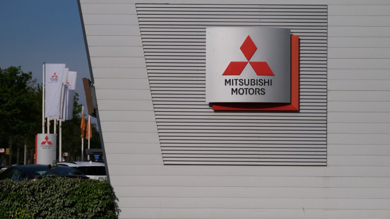 A logo of Mitsubishi Motors is pictured outside its dealer on April 23, 2020 in Katwijk, Netherlands. (Photo by Yuriko Nakao/AFLO) No Use China. No Use Taiwan. No Use Korea. No Use Japan. (Yuriko Nakao/AFLO/Yuriko Nakao)