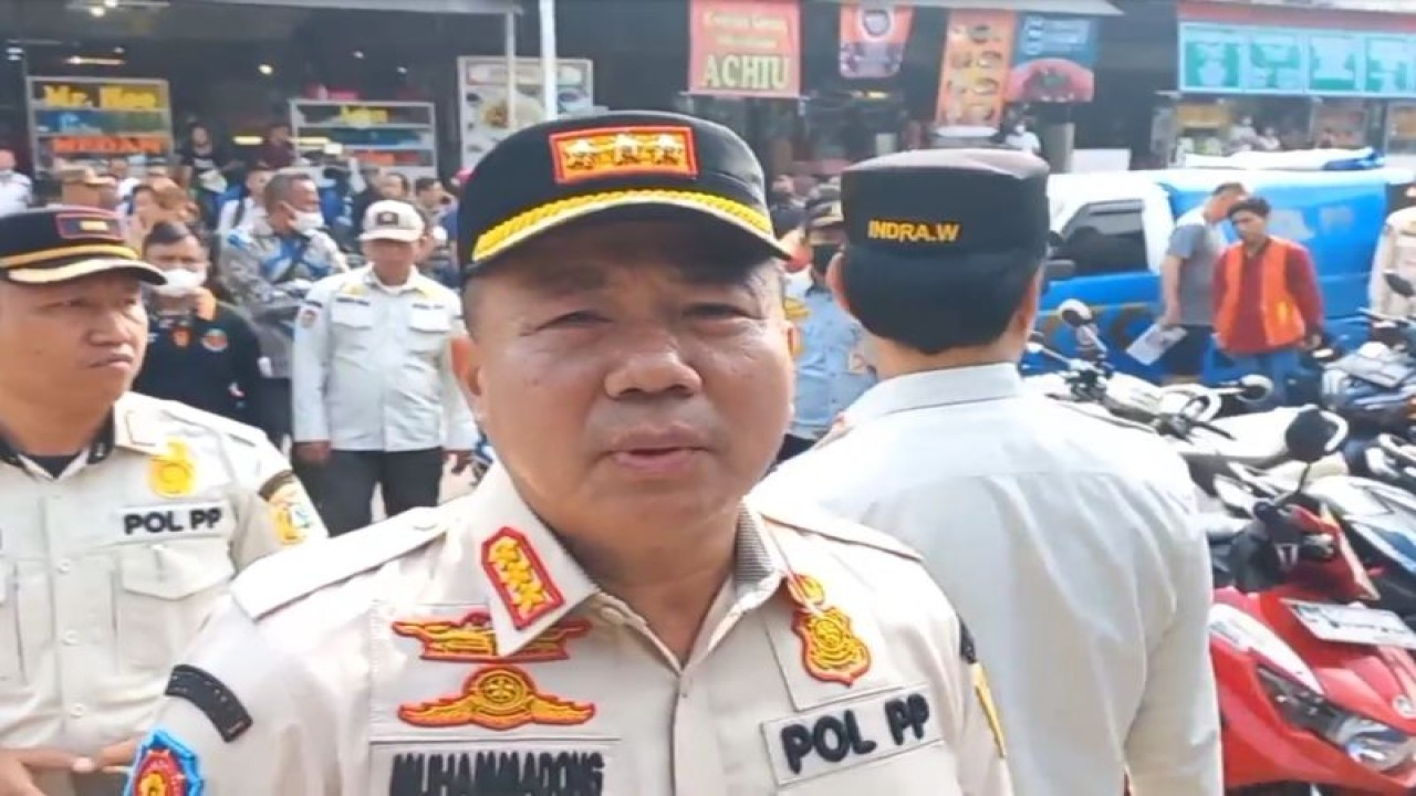 Kepala Satuan Polisi Pamong Praja Jakarta Utara Muhammadong di Pluit Karang Niaga, Penjaringan, Jakarta Utara, Rabu (24/5/2023). ANTARA/HO-Jurnalis Jakarta Utara