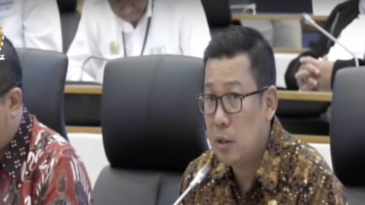 Tangkapan layar Kepala Badan Pangan Nasional (Bapanas) Arief Prasetyo Adi saat Rapat Dengar Pendapat dengan Komisi IV DPR RI di Jakarta, Senin (3/4/2023). ANTARA/YouTube Komisi IV DPR RI.