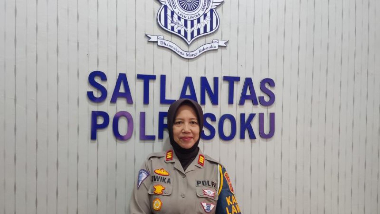 Kasat Lantas Polres OKU AKP Dwi Karti Astuti. (ANTARA/Edo Purmana/23)