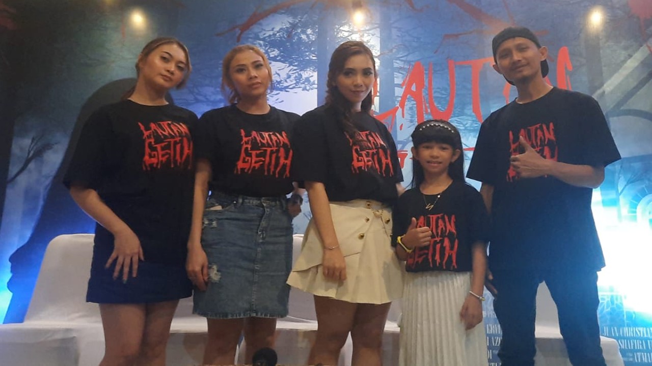 Para pemeran film series lautan getih