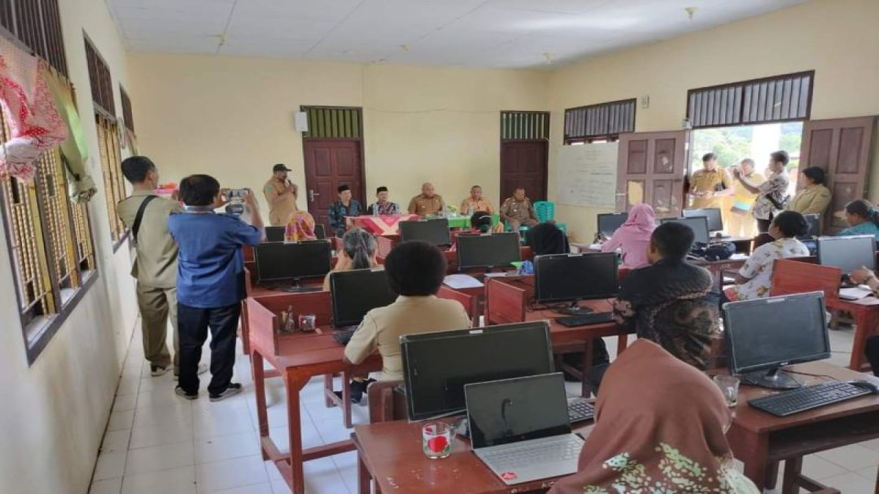 Pemerintah Kabupaten Tambrauw menggelar tahapan seleksi guru penggerak di Fef. (ANTARA/HO-Humas Pemerintah Kabupaten Tambrauw)
