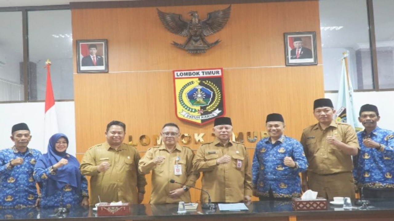 Bupati Lombok Timur,NTB HM Sukiman Azmy saat rapat persiapan pelaksanaan program bakti stunting 2023 di Selong, Selasa (16/52023) (FOO ANTARA/HO-Humas Pemkab Lombok Timur)